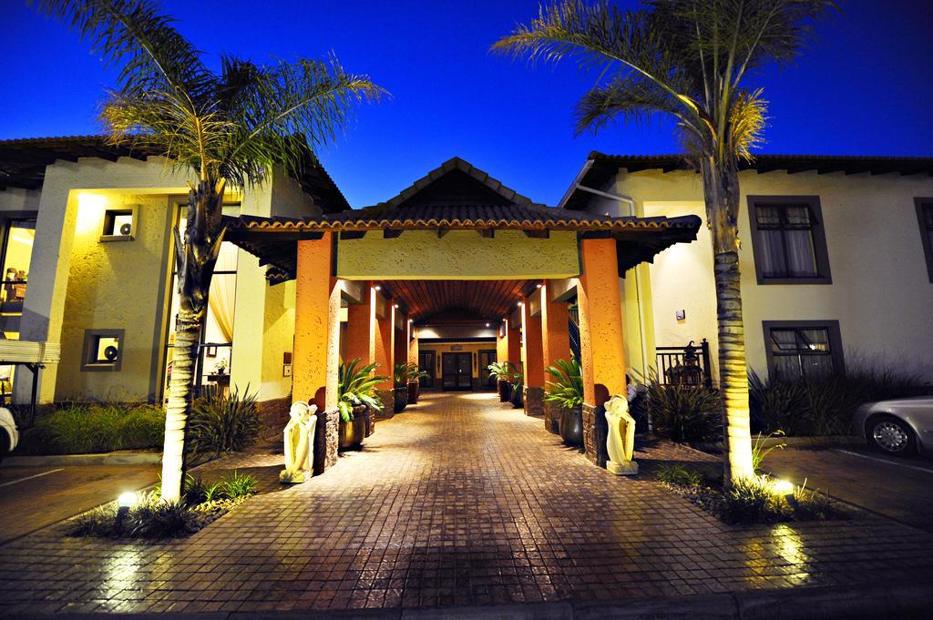 Villa Bali Luxury Guesthouse Bloemfontein Exterior foto