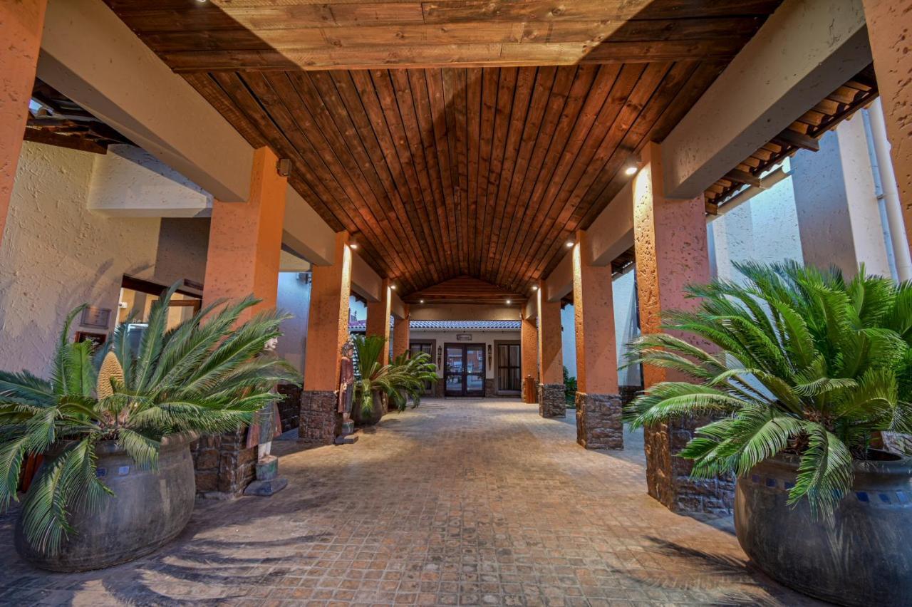 Villa Bali Luxury Guesthouse Bloemfontein Exterior foto