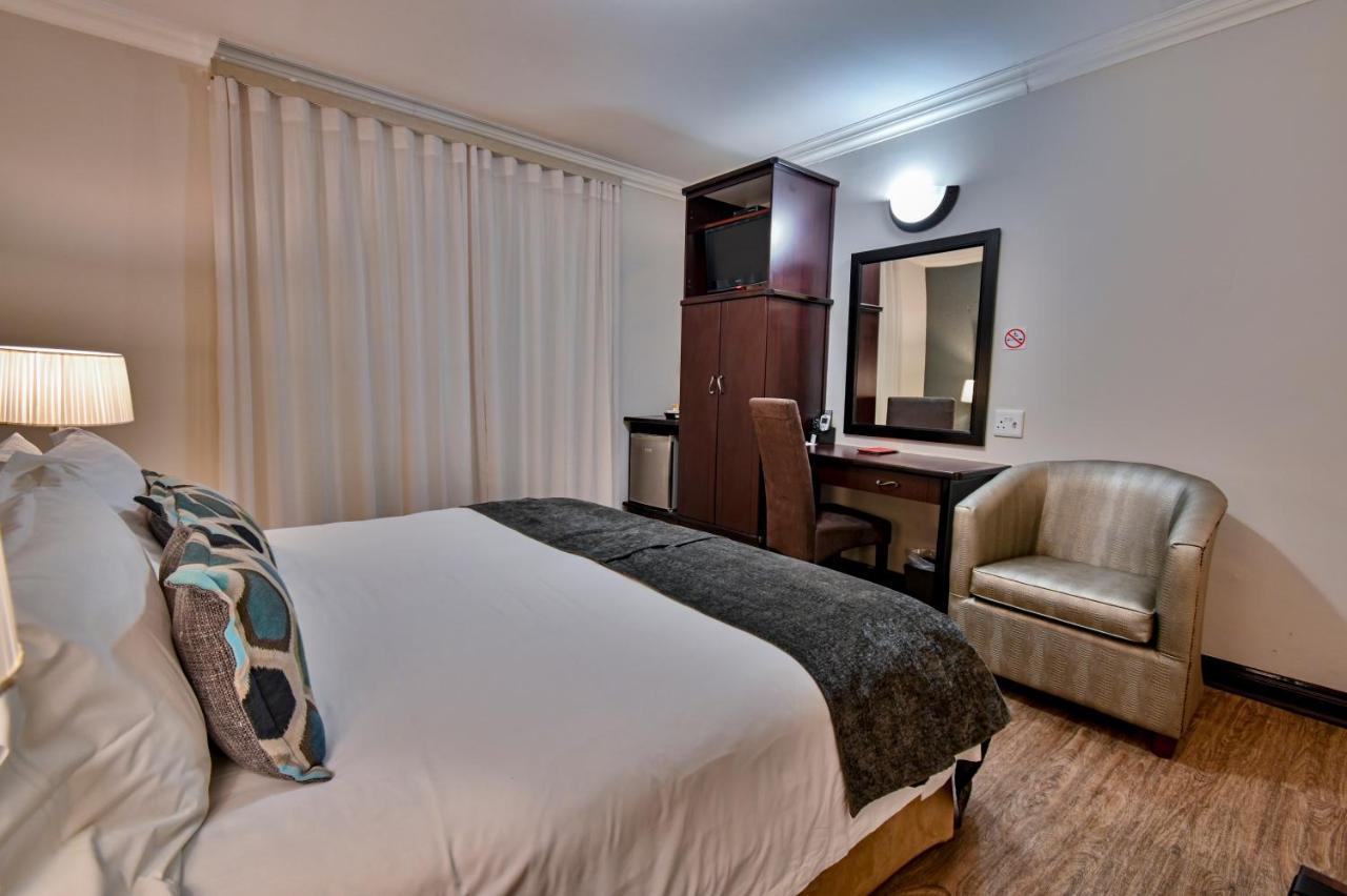 Villa Bali Luxury Guesthouse Bloemfontein Exterior foto