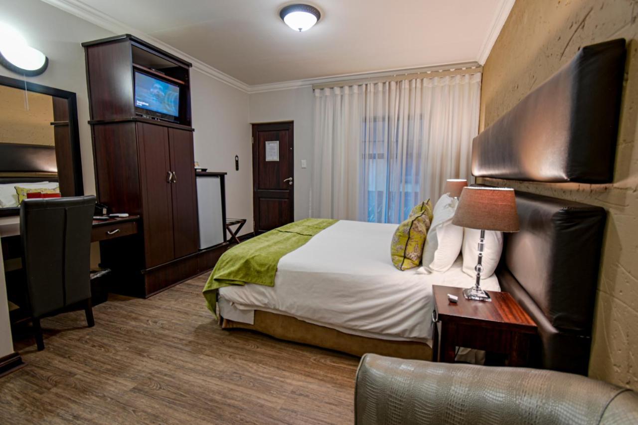 Villa Bali Luxury Guesthouse Bloemfontein Zimmer foto